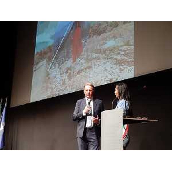 L'assessore Scoccimarro con il sindaco Cisint - L'assessore Scoccimarro con il sindaco Cisint