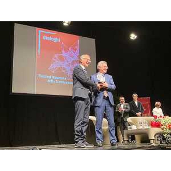 Il presidente del Cr Fvg, Piero Mauro Zanin, e Alessandro Barbero - Il presidente del Cr Fvg, Piero Mauro Zanin, e Alessandro Barbero