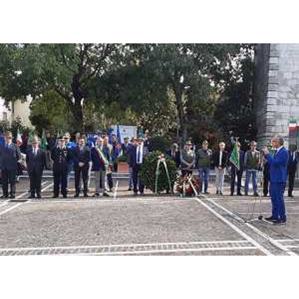 Il presidente del Cr Fvg, Piero Mauro Zanin, prende la parola a Castions di Strada - Il presidente del Cr Fvg, Piero Mauro Zanin, prende la parola a Castions di Strada