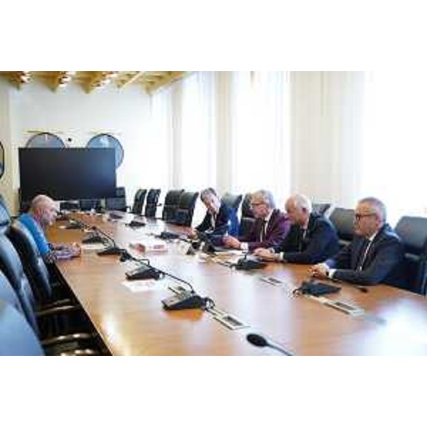 L'incontro con Valentino Gregoris nella sala Gialla del Consiglio regionale - L'incontro con Valentino Gregoris nella sala Gialla del Consiglio regionale