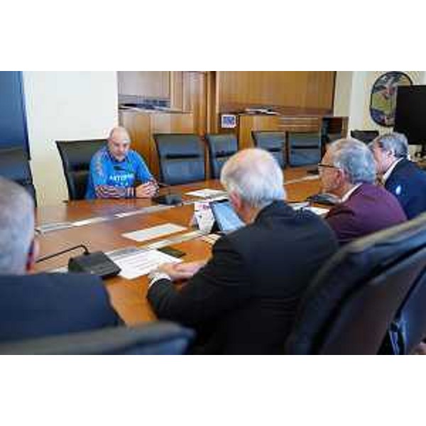 L'incontro con Valentino Gregoris nella sala Gialla del Consiglio regionale - L'incontro con Valentino Gregoris nella sala Gialla del Consiglio regionale