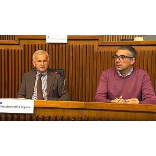 Giuseppe Sibau (Prog Fvg/Ar), presidente della VI Commissione, accanto all'assessore Pierpaolo Roberti (a destra) - Giuseppe Sibau (Prog Fvg/Ar), presidente della VI Commissione, accanto all'assessore Pierpaolo Roberti (a destra)