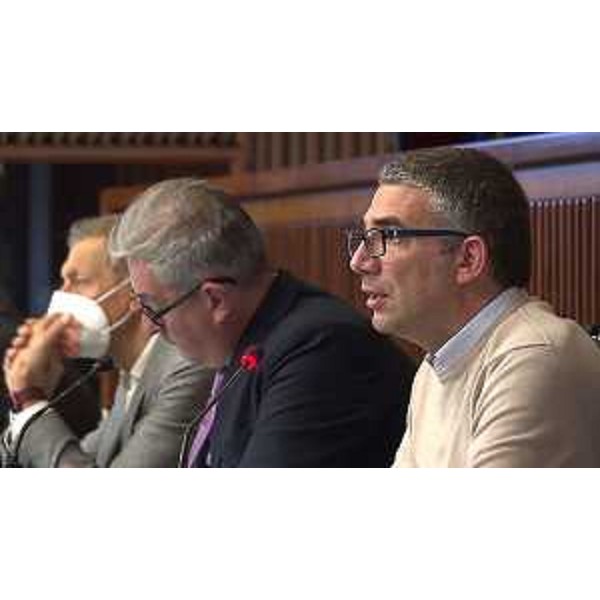 L'asssessore regionale alle Autonomie locali, Pierpaolo Roberti, in I Commissione consiliare presieduta da Alessandro Basso (FdI) - L'asssessore regionale alle Autonomie locali, Pierpaolo Roberti, in I Commissione consiliare presieduta da Alessandro Basso (FdI)