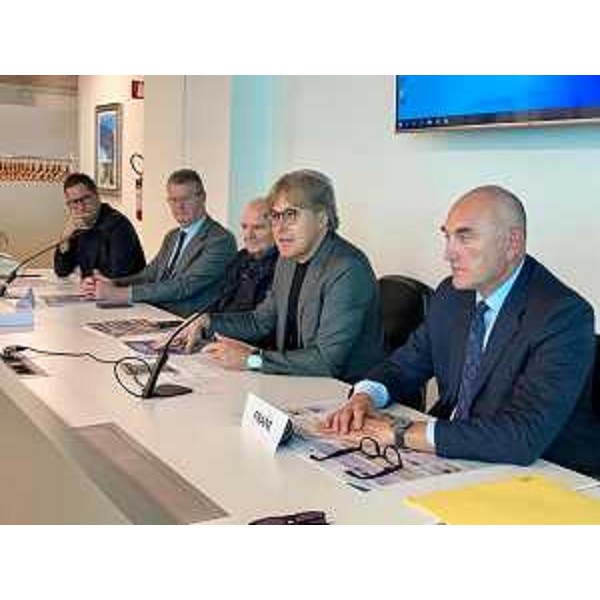 L'assessore alle Attività produttive e Turismo del Friuli Venezia Giulia, Sergio Emidio Bini, oggi nella sede della Regione a Udine, alla presentazione della ventitreesima edizione di Ein Prosit. - L'assessore alle Attività produttive e Turismo del Friuli Venezia Giulia, Sergio Emidio Bini, oggi nella sede della Regione a Udine, alla presentazione della ventitreesima edizione di Ein Prosit.