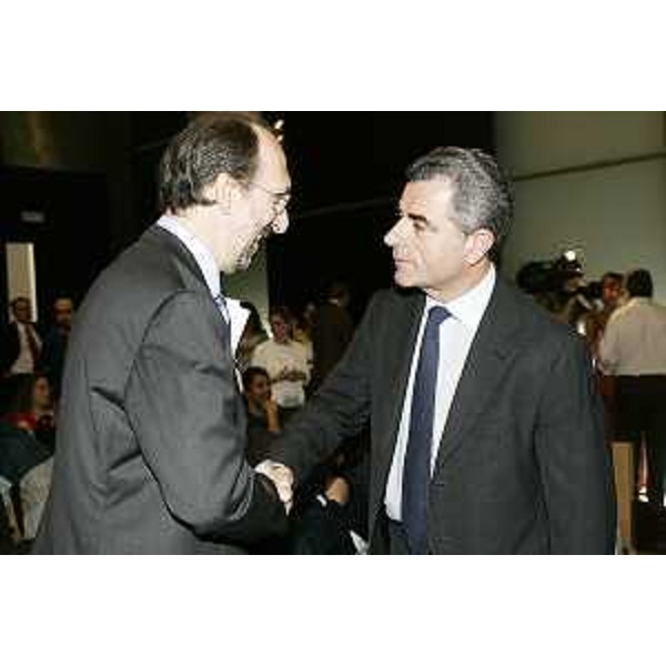 Riccardo Riccardi (Assessore regionale Infrastrutture Trasporto) con Mauro Moretti (Amministratore delegato Gruppo FS) a Roma. (Roma 20/06/08)