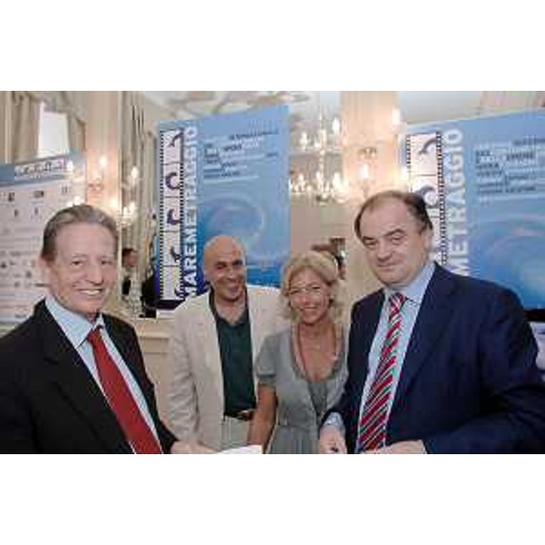 Roberto Molinaro (Assessore regionale all'istruzione, cultura, sport e pace), Maddalena Mayneri (Presidente del festival), Massimo Greco (Assessore alla Cultura del Comune di Trieste) e l'ambasciatore Pietro Ercole Ago (segretario generale dell'Iniziativa) (Trieste 24/06/08)