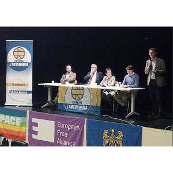 L'intervento di Massimo Moretuzzo (Patto per l'Autonomia) all'incontro a Udine - L'intervento di Massimo Moretuzzo (Patto per l'Autonomia) all'incontro a Udine