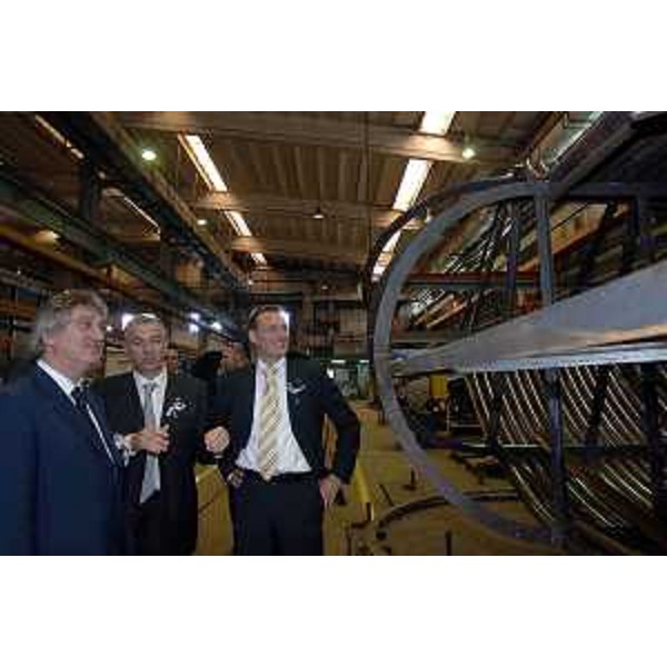 Renzo Tondo (Presidente Regione Friuli Venezia Giulia), Luigino Pozzo (Presidente PMP Group) e Massimo Roseano (direttore di PMP Group) in visita allo stabilimento industriale Jelsingrad. (Gradiska - Bih 21/06/08)