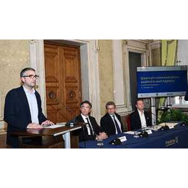 Lassessore regionale alle Autonomie locali Pierpaolo Roberti al workshop sulla comunicazione quantistica applicata ai trasporti e alla logistica (Quantum communications applied to port logistics). - Lassessore regionale alle Autonomie locali Pierpaolo Roberti al workshop sulla comunicazione quantistica applicata ai trasporti e alla logistica (Quantum communications applied to port logistics).