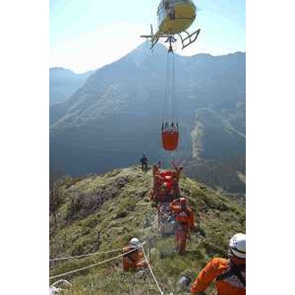 Protezione civile FVG: esercitazioni di antincendi boschivi. (12/10/06)