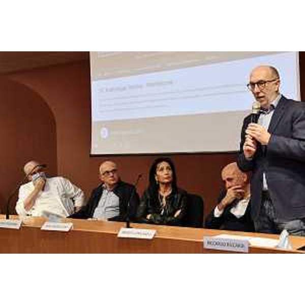 Un momento della presentazione - Un momento della presentazione 