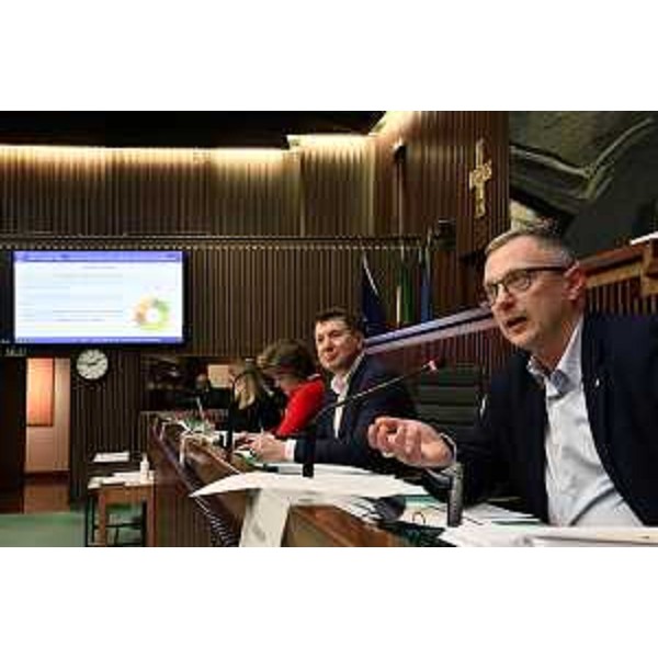 L'assessore regionale Stefano Zannier durante il suo intervento in II Commissione consiliare - L'assessore regionale Stefano Zannier durante il suo intervento in II Commissione consiliare