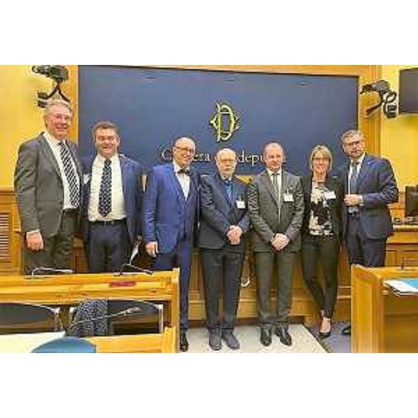 L'assessore regionale alle Finanze Batrbara Zilli nella sala stampa della Camera dei Deputati al termine dell'incontro odierno - L'assessore regionale alle Finanze Batrbara Zilli nella sala stampa della Camera dei Deputati al termine dell'incontro odierno