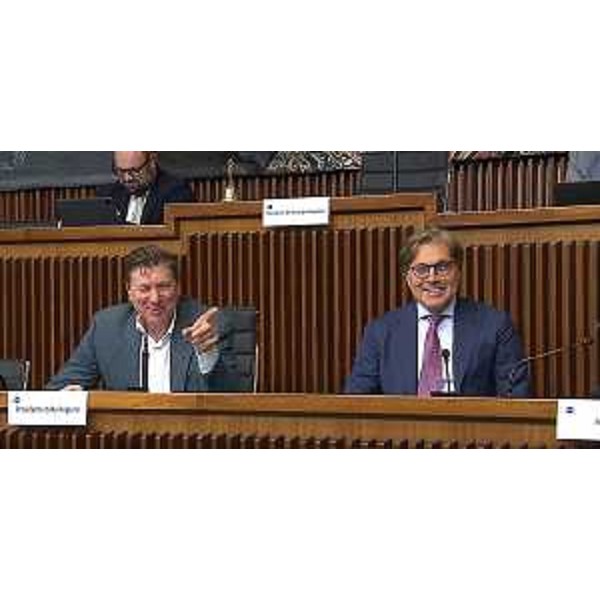 Il presidente della II Commissione, Alberto Budai (a sinistra) accanto all'assessore Sergio Emidio Bini - Il presidente della II Commissione, Alberto Budai (a sinistra) accanto all'assessore Sergio Emidio Bini