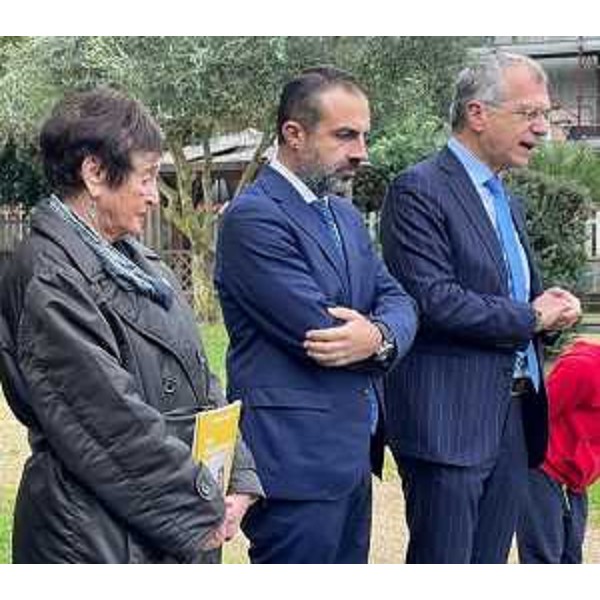 Il presidente Piero Mauro Zanin (primo da destra) accanto al collega della Sardegna, Michele Pais - Il presidente Piero Mauro Zanin (primo da destra) accanto al collega della Sardegna, Michele Pais