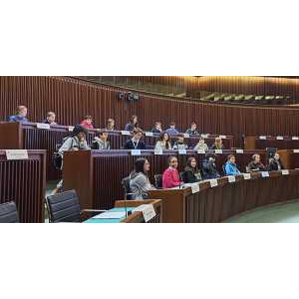 I ragazzi sui banchi del Consiglio regionale - I ragazzi sui banchi del Consiglio regionale