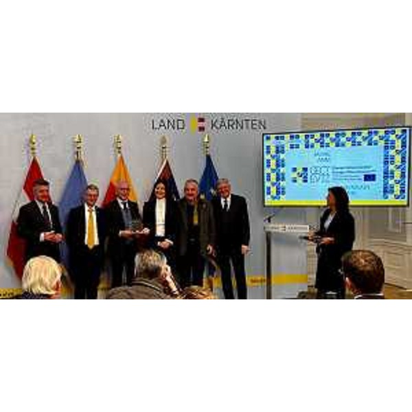 La consegna del Premio Sostenibilità al Comune di Cividale del Friuli - La consegna del Premio Sostenibilità al Comune di Cividale del Friuli