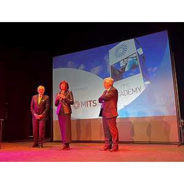 L'assessore regionale Alessia Rosolen con Benedetti e il sindaco di Udine Pietro Fontanini - L'assessore regionale Alessia Rosolen con Benedetti e il sindaco di Udine Pietro Fontanini