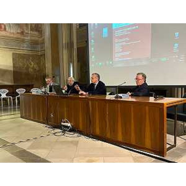 Il presidente del Cr Fvg, Piero Mauro Zanin, insieme a Sandro Fabbro, Alessio Persic e Duilio Corgnali (partendo da sinistra) - Il presidente del Cr Fvg, Piero Mauro Zanin, insieme a Sandro Fabbro, Alessio Persic e Duilio Corgnali (partendo da sinistra)