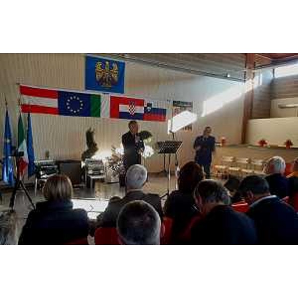 L'intervento del presidente del C r Fvg, Piero Mauro Zanin, al Palafeste di Buttrio - L'intervento del presidente del C r Fvg, Piero Mauro Zanin, al Palafeste di Buttrio