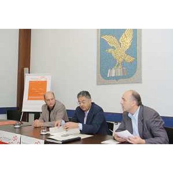 Roberto Antonaz (Assessore regionale Cultura) alla presentazione del corso di perfezionamento teatrale "Progetto Thierry Salmon" in programma a Udine presso il CSS. (Trieste 19/07/05)