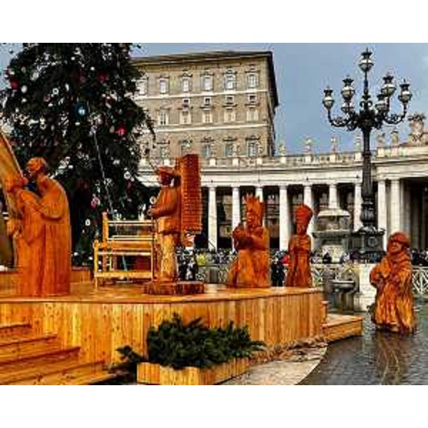 Un particolare del presepe di Sutrio in piazza San Pietro - Un particolare del presepe di Sutrio in piazza San Pietro