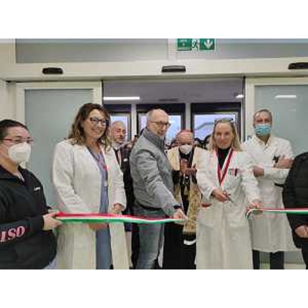 Taglio del nastro della nuova sede della Struttura operativa complessa (Soc) Ostetricia e ginecologia nell'ospedale di Udine, alla presenza del vicegovernatore con delega alla Salute Riccardo Riccardi - Taglio del nastro della nuova sede della Struttura operativa complessa (Soc) Ostetricia e ginecologia nell'ospedale di Udine, alla presenza del vicegovernatore con delega alla Salute Riccardo Riccardi
