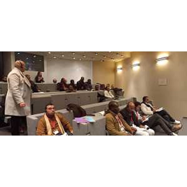 Gli amministratori di enti locali libici durante l'incontro in sala Tessitori - Gli amministratori di enti locali libici durante l'incontro in sala Tessitori