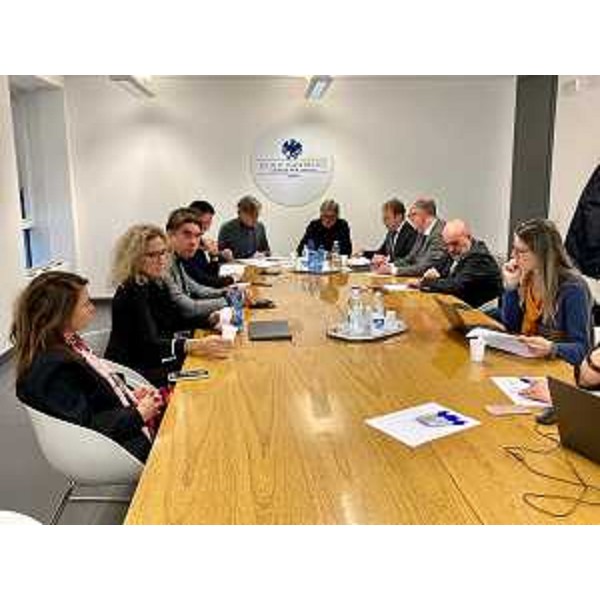 Lassessore regionale alle Attività produttive e turismo Sergio Emidio Bini alla presentazione dei dati sulla gestione dei fondi regionali da parte del Catt Fvg - Lassessore regionale alle Attività produttive e turismo Sergio Emidio Bini alla presentazione dei dati sulla gestione dei fondi regionali da parte del Catt Fvg