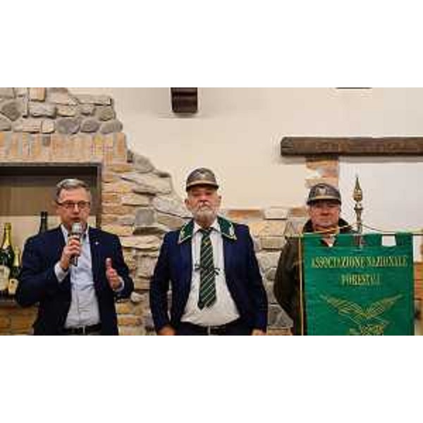 Da sinistra Zannier con il presidente di Anfor Marvi Poletto - Da sinistra Zannier con il presidente di Anfor Marvi Poletto