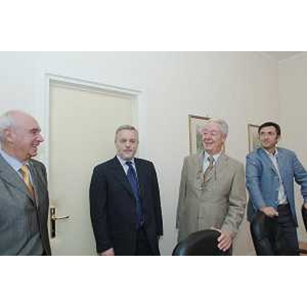 Vanni Lenna (Assessore regionale Ambiente e Lavori pubblici) nel corso della riunione presso l'Assindustria goriziana. (Gorizia 10/07/08)