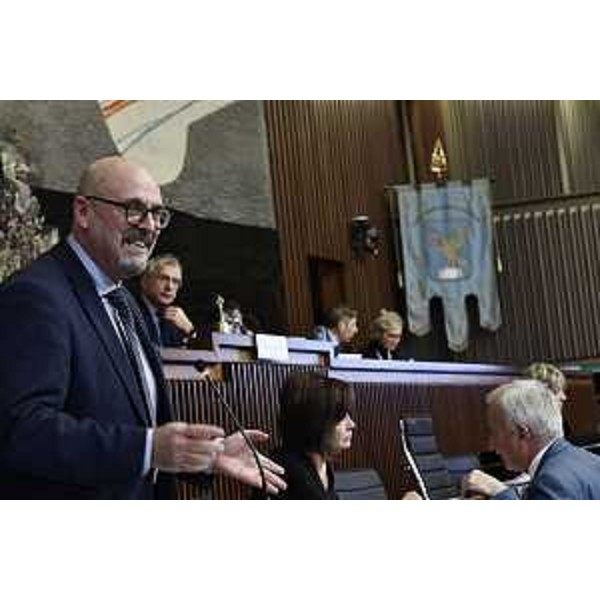 L'assessore regionale al Patrimonio, demanio, servizi generali e sistemi informativi Sebastiano Callari - L'assessore regionale al Patrimonio, demanio, servizi generali e sistemi informativi Sebastiano Callari