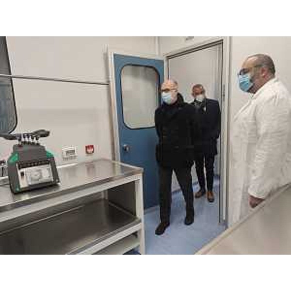 Il vicepresidente Riccardi visita la Clear Room dell'Irccs Materno Infantile "Burlo Garofolo" - Il vicepresidente Riccardi visita la Clear Room dell'Irccs Materno Infantile "Burlo Garofolo"
