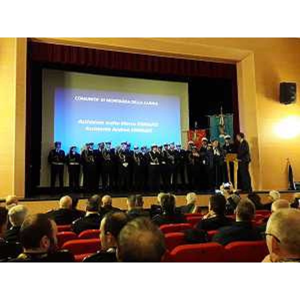 La consegna degli encomi agli operatori della Polizia locale - La consegna degli encomi agli operatori della Polizia locale