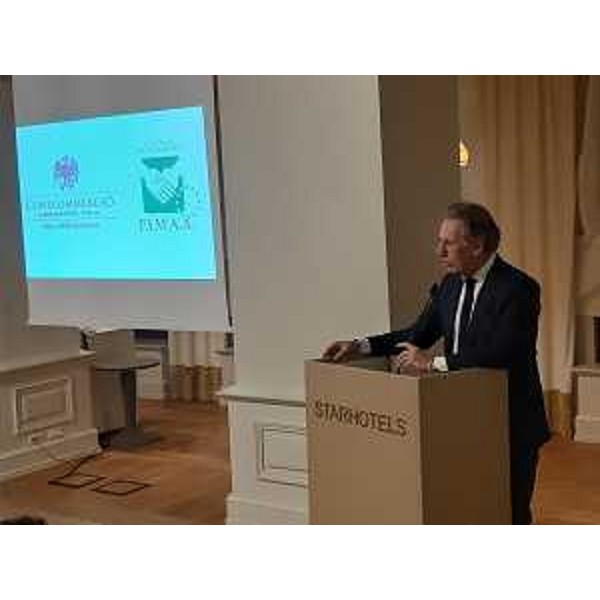 L'assessore regionale alla Difesa dell'ambiente, Energia e Sviluppo sostenibile Fabio Scoccimarro a Trieste alla presentazione dell'osservatorio immobiliare Fimaa - L'assessore regionale alla Difesa dell'ambiente, Energia e Sviluppo sostenibile Fabio Scoccimarro a Trieste alla presentazione dell'osservatorio immobiliare Fimaa
