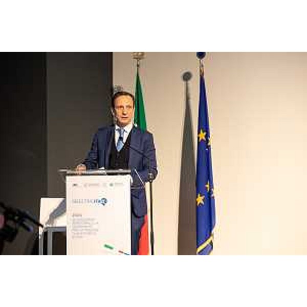 Il governatore Fedriga nel corso del suo intervento - Il governatore Fedriga nel corso del suo intervento