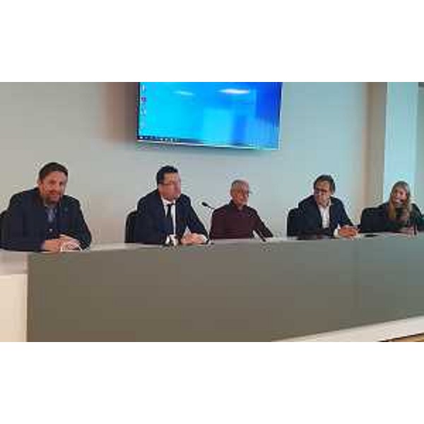 L'incontro con l'Ana a cui hanno preso parte Edy Morandini e Mauro Di Bert (Progetto Fvg/Ar), rispettivamente primo e quarto da sinistra. - L'incontro con l'Ana a cui hanno preso parte Edy Morandini e Mauro Di Bert (Progetto Fvg/Ar), rispettivamente primo e quarto da sinistra.