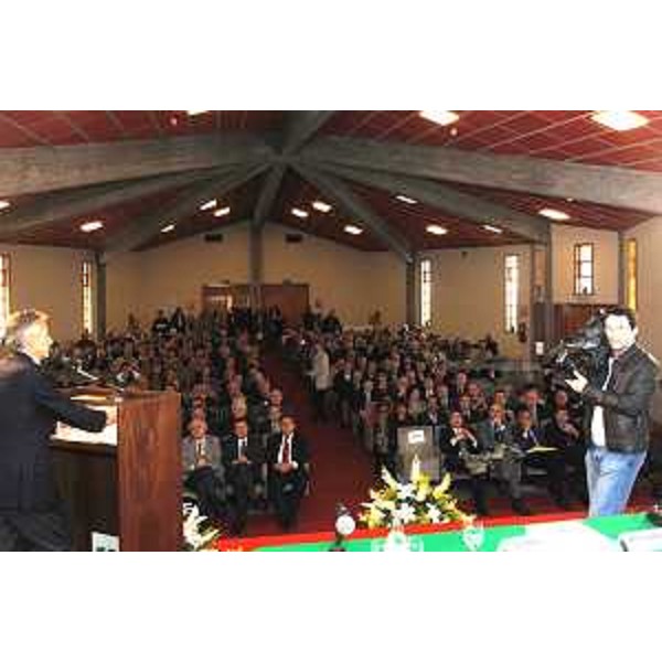 Riccardo Illy (Presidente Friuli Venezia Giulia) interviene al centenario Coop. Carnica (Villa Santina, 29/04/06)