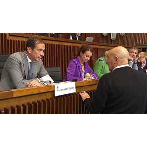 Il consigliere della Lega Lorenzo Tosolini (a destra) con il governatore Massimiliano Fedriga - Il consigliere della Lega Lorenzo Tosolini (a destra) con il governatore Massimiliano Fedriga