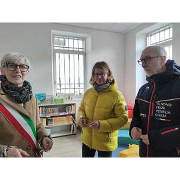 Il vicegovernatore Riccardi con il sindaco di Ragogna Alma Concil e il sottosegretario Sandra Savino - Il vicegovernatore Riccardi con il sindaco di Ragogna Alma Concil e il sottosegretario Sandra Savino