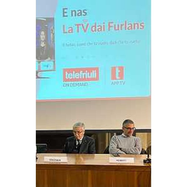 L'assessore regionale alle Lingue minoritarie, Pierpaolo Roberti, interviene alla presentazione in castello a Udine, de "La Tv dai Furlans" - L'assessore regionale alle Lingue minoritarie, Pierpaolo Roberti, interviene alla presentazione in castello a Udine, de "La Tv dai Furlans"