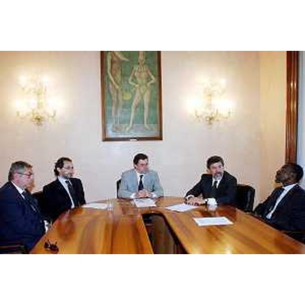 Ezio Beltrame (Assessore regionale Relazioni internazionali) a Roma per la sigla dell'accordo di collaborazione tra Regione Friuli Venezia Giulia, Nazioni Unite, UNESCO ed Organizzazione mondiale della Sanità (OMS). (Roma 21/05/04)
