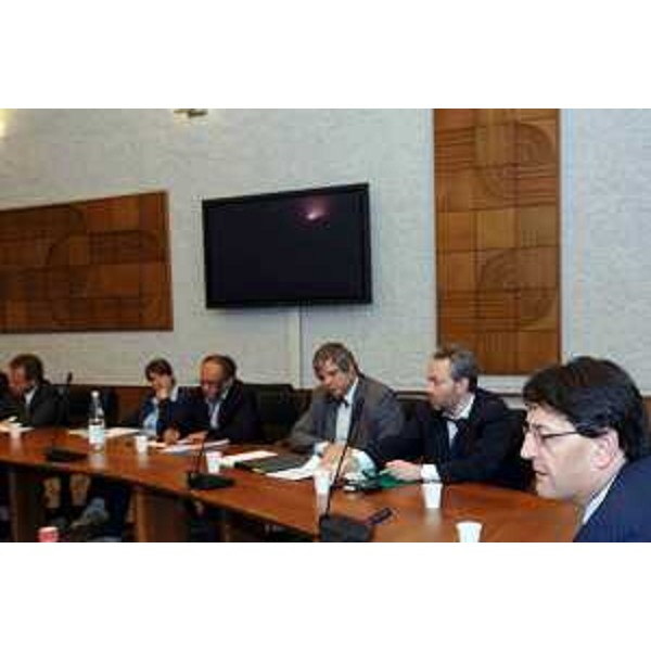 Lodovico Sonego (Assessore regionale alla pianificazione territoriale, energia, mobilità e infrastrutture di trasporto) alla riunione sul primo piano energetico (Trieste 28/04/06)