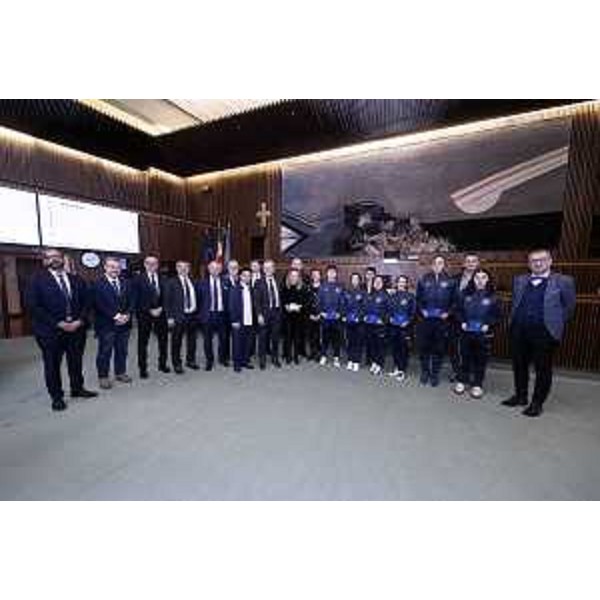 Gli atleti e i tecnici della Weisong di Pordenone ricevuti in Consiglio regionale - Gli atleti e i tecnici della Weisong di Pordenone ricevuti in Consiglio regionale
