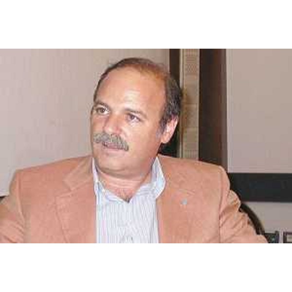 Gianfranco Moretton (Vicepresidente e Assessore regionale Ambiente e Lavori pubblici) in conferenza stampa al termine dei lavori di Giunta nel palazzo della Regione a Trieste. (Trieste 08/08/03)