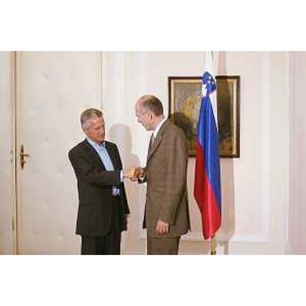 Riccardo Illy (Presidente Friuli Venezia Giulia) con Janez Drnovsek (Presidente Repubblica Slovenia) a Lubiana. (Lubiana 02/09/03)