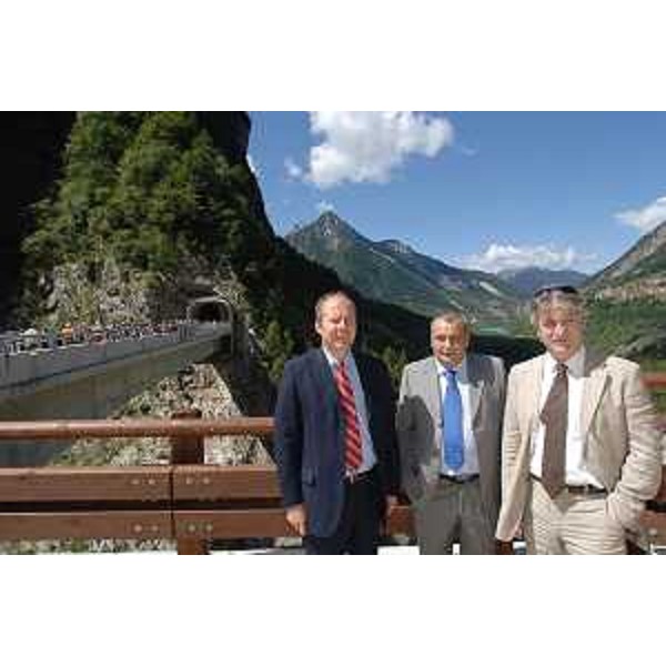 Renzo Tondo (Presidente Regione Friuli Venezia Giulia), Maurizio Salvador (vicepresidente Consiglio Regionale), Luciano Pezzin (Sindaco di Erto e Casso) (Erto 19/07/08)
