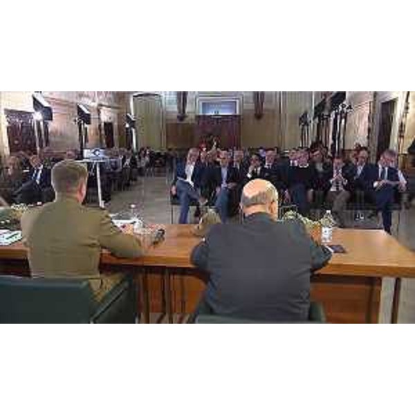 Al centro, il presidente del Cr Fvg, Mauro Bordin, al Salone del Parlamento del castello di Udine - Al centro, il presidente del Cr Fvg, Mauro Bordin, al Salone del Parlamento del castello di Udine