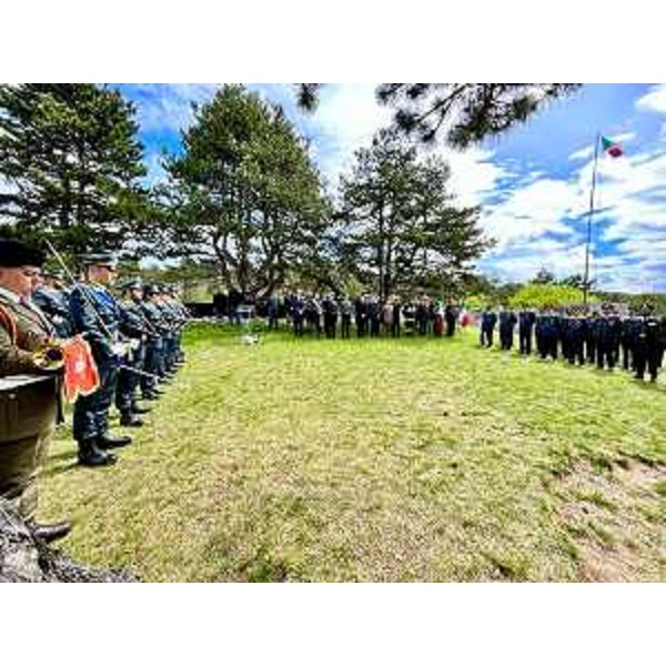 La cerimonia commemorativa del settantottesimo anniversario della morte dei 97 finanzieri deportati dalla caserma di via Campo Marzio di Trieste, uccisi e infoibati dalle milizie titine nel 1945 pochi giorni dopo la liberazione della città dall'occupazione nazista. - La cerimonia commemorativa del settantottesimo anniversario della morte dei 97 finanzieri deportati dalla caserma di via Campo Marzio di Trieste, uccisi e infoibati dalle milizie titine nel 1945 pochi giorni dopo la liberazione della città dall'occupazione nazista.