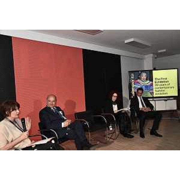 L'assessore Rosolen (a sinistra) interviene all'inaugurazione del museo Ita Arcademy a Trieste - L'assessore Rosolen (a sinistra) interviene all'inaugurazione del museo Ita Arcademy a Trieste